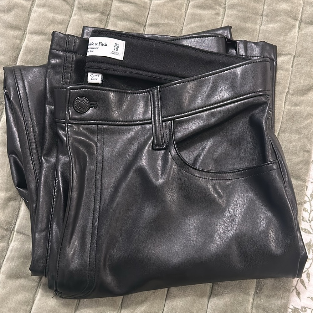 Abercrombie Curve Love 90s straight leather pants